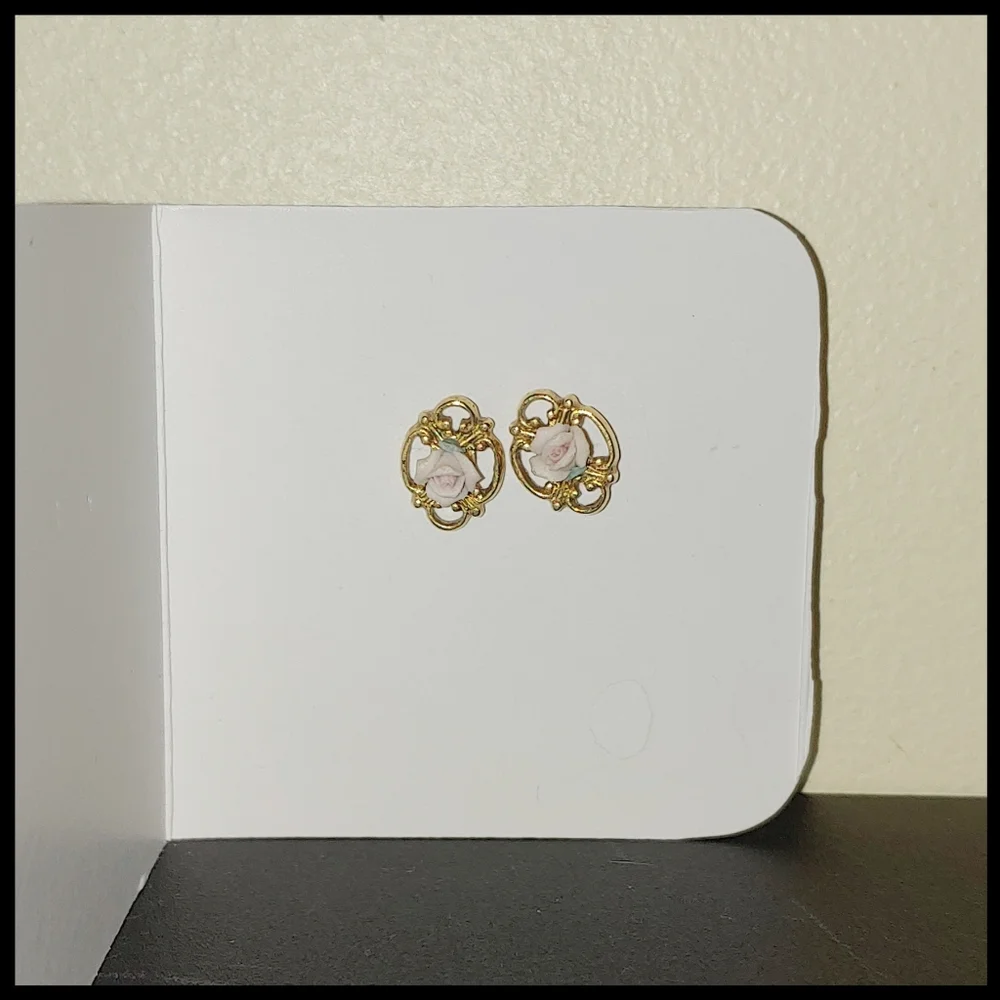 Vintage Small Pale Pink Rose Post Earrings - Picture 1 of 4